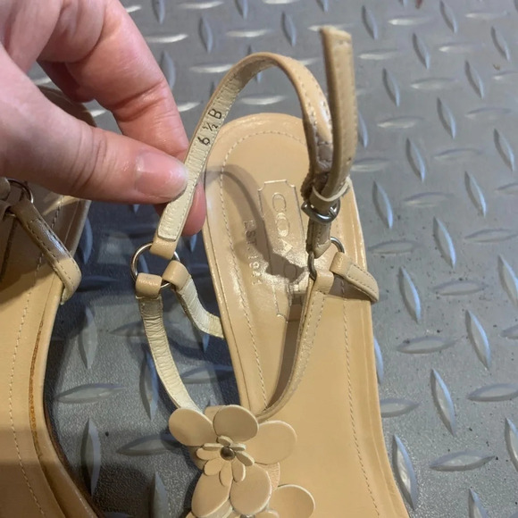 Y2k kelly coach floral leather kitten heels designer classic tan spring boho - Picture 2 of 6